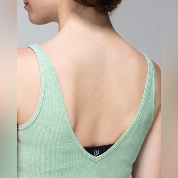 Lululemon Mudra Tank, Heathered Opal, Size 6 - Picture 5 of 10